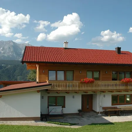 U. Knauss * Schladming