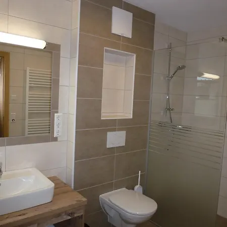 U. Knauss Апартаменти *