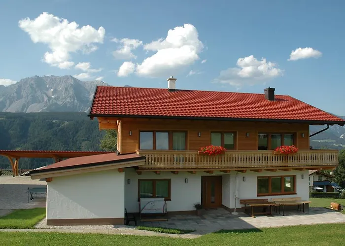 U. Knauss * Schladming